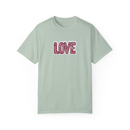 "Hearts in Love text" T-shirt