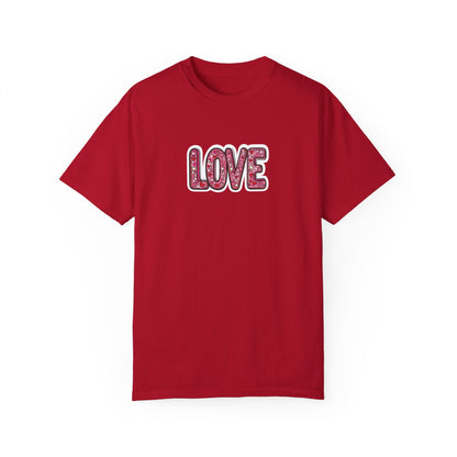 "Hearts in Love text" T-shirt