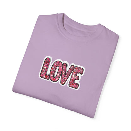 "Hearts in Love text" T-shirt